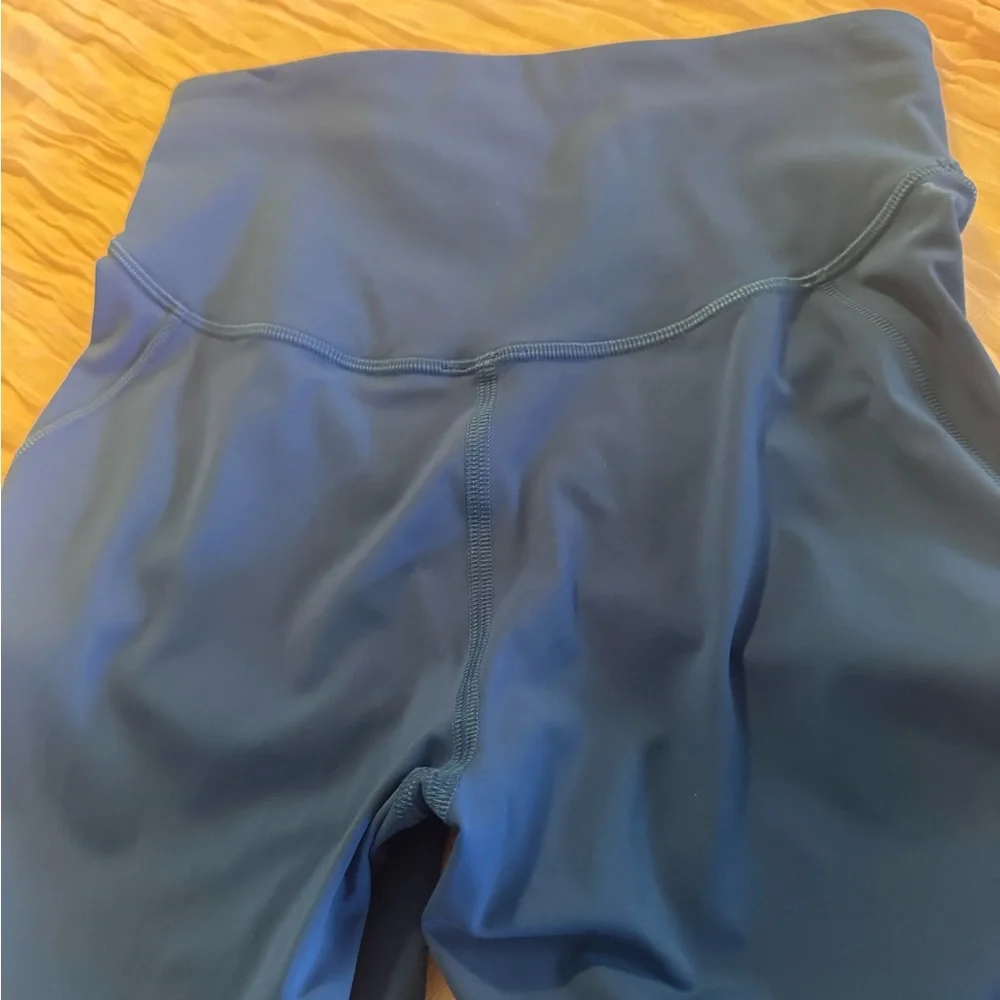 Lululemon Leggings NWOT Size 4 - Picture 5 of 5